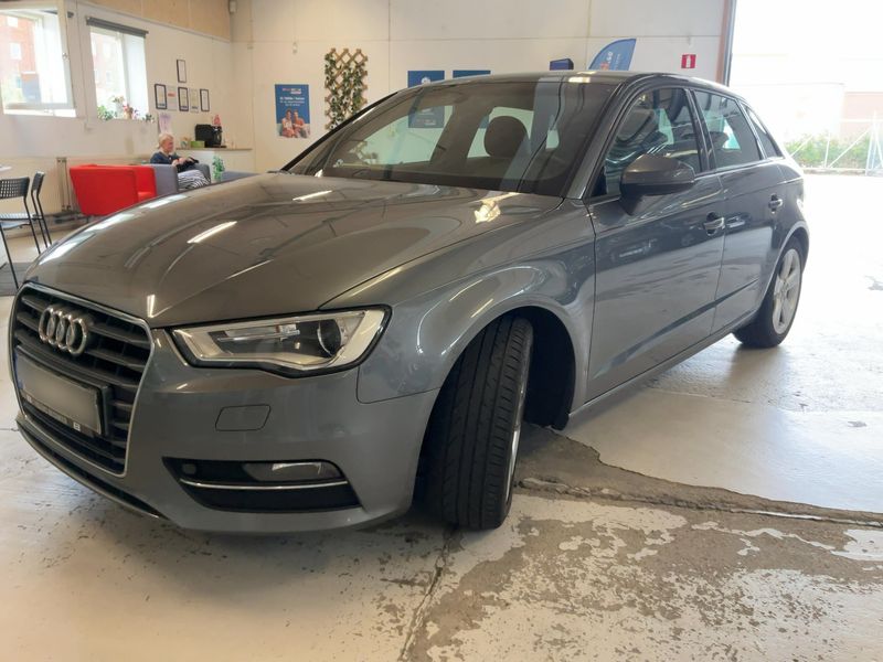 Audi A3 Sportback 2.0 TDI Ambition 2013 – снимка 1