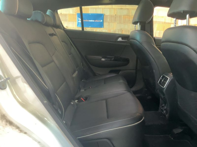 Kia Sportage 2.0 CRDi GT Line 2WD — zdjęcie 14