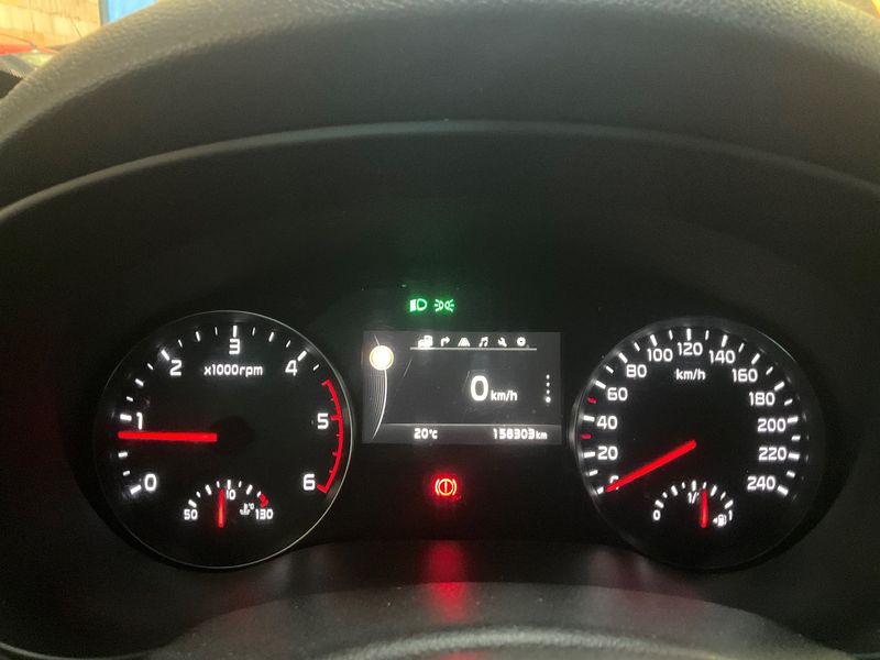 Kia Sportage 2.0 CRDi GT Line 2WD — zdjęcie 13
