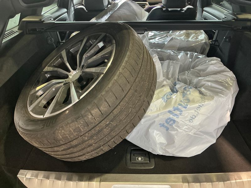 BMW 3er 330e xDrive Sport Line 2021 – снимка 15