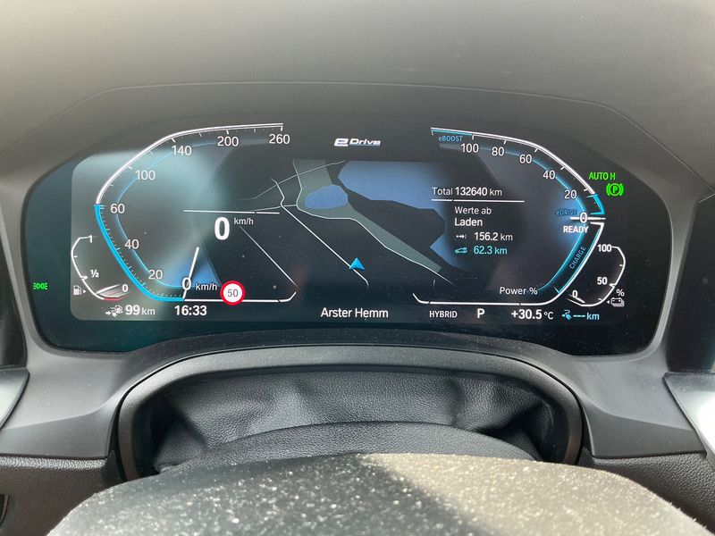 BMW 3er 330e xDrive Sport Line 2021 – снимка 19