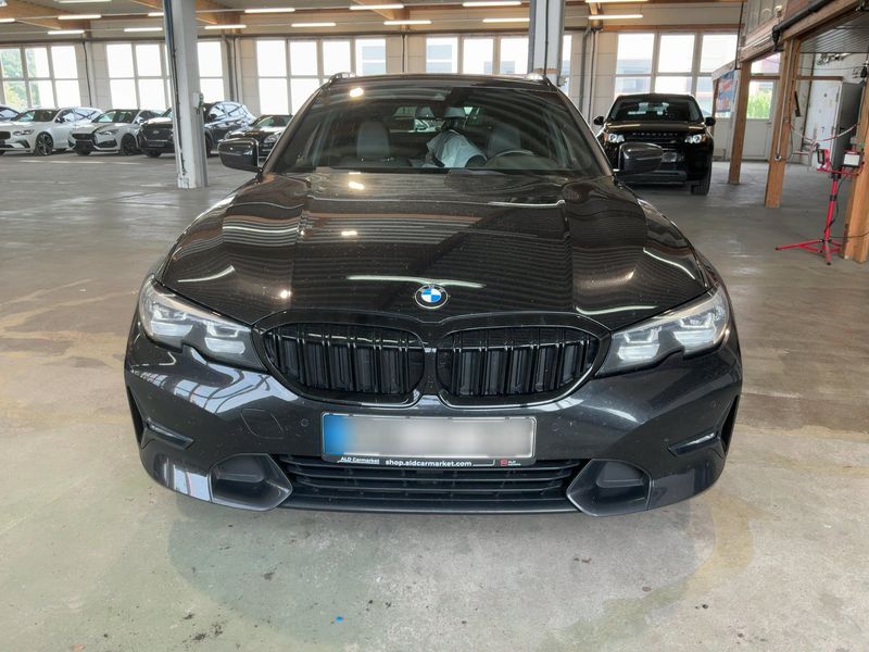 BMW 3er 330e xDrive Sport Line 2021 – снимка 14