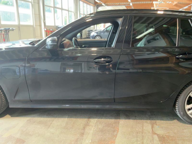 BMW 3er 330e xDrive Sport Line 2021 – снимка 4