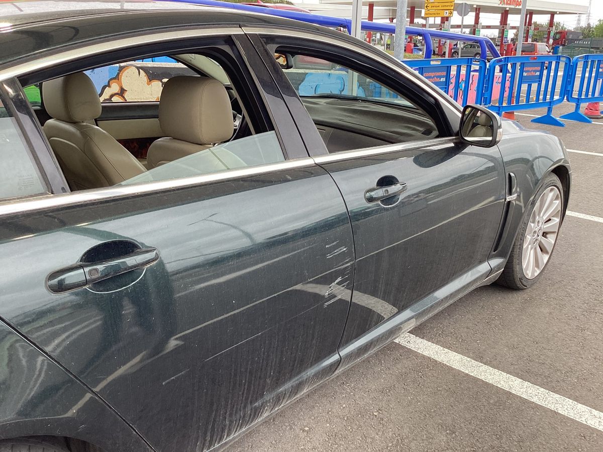 Jaguar XF 2008 — photo 34