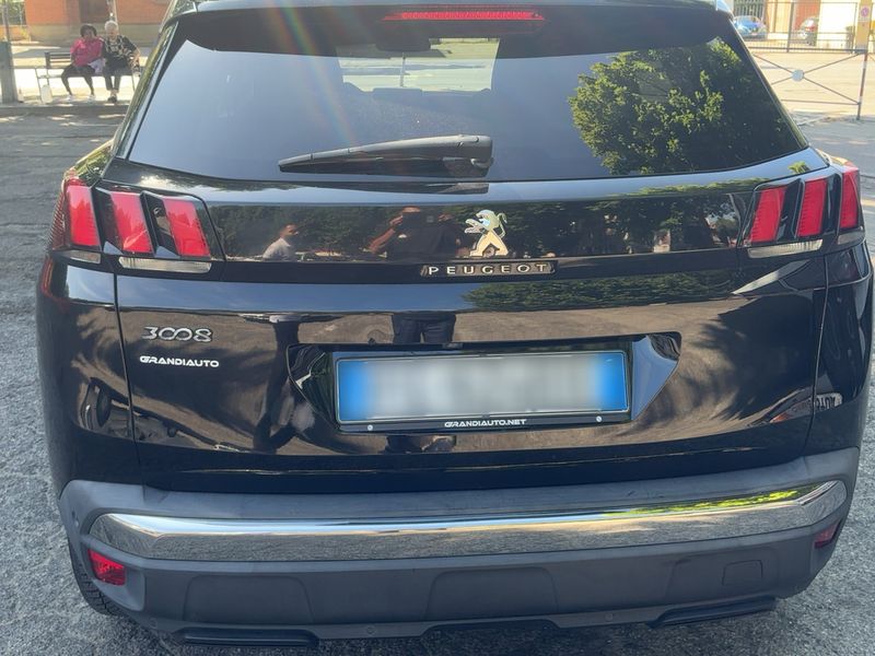 Peugeot 3008 1.6 Blue-HDi Allure — zdjęcie 5