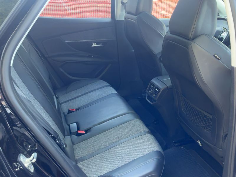 Peugeot 3008 1.6 Blue-HDi Allure — zdjęcie 14