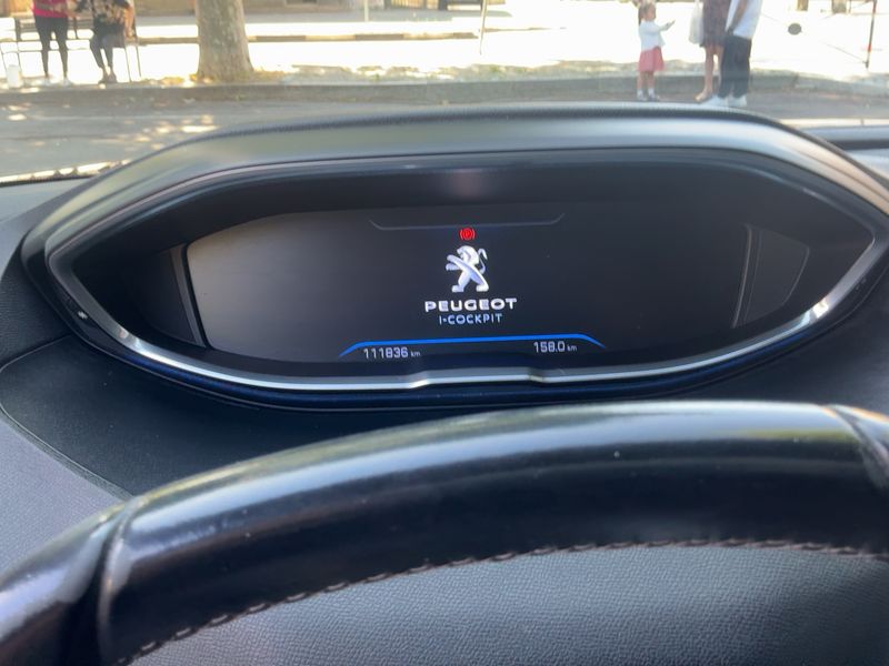 Peugeot 3008 1.6 Blue-HDi Allure — zdjęcie 13