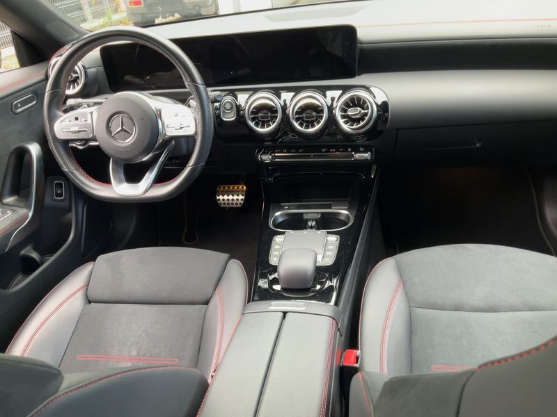 Mercedes-Benz CLA-Klasse CLA 250e Shooting Brake AMG Line — zdjęcie 13