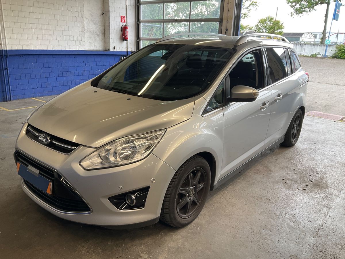 Ford Grand 2013