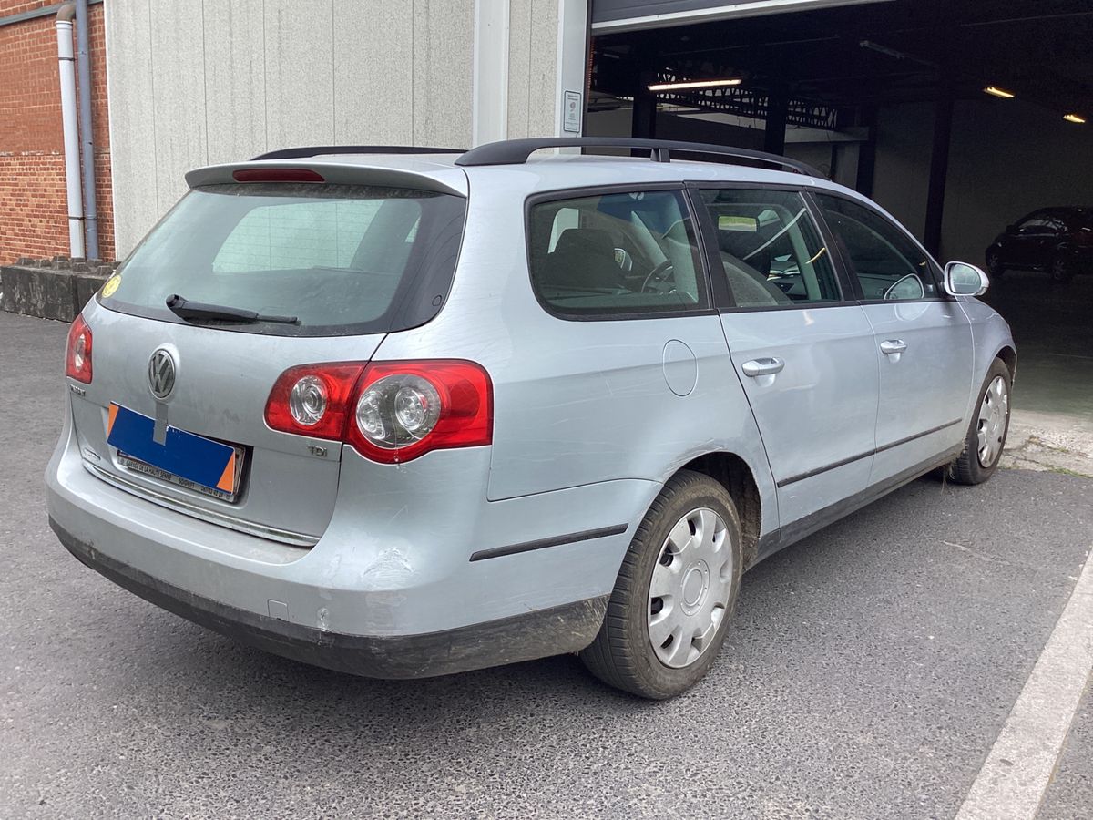Volkswagen Passat 1.9 TDI Advance
