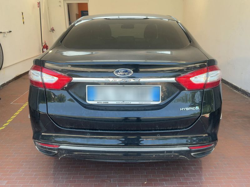 Ford Mondeo 2.0 Hybrid Vignale — zdjęcie 5