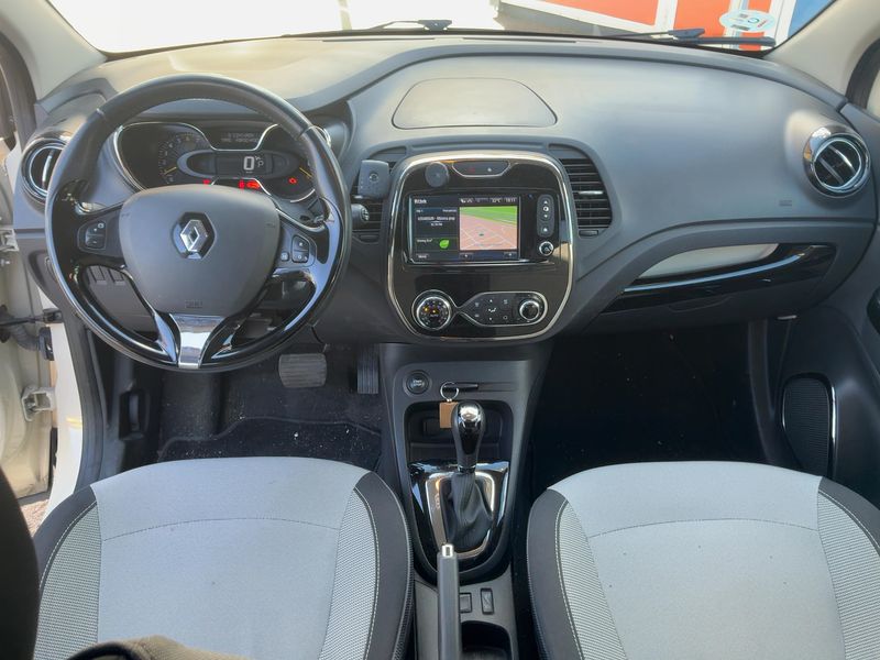 Renault Captur 1.2 TCe Zen — zdjęcie 12