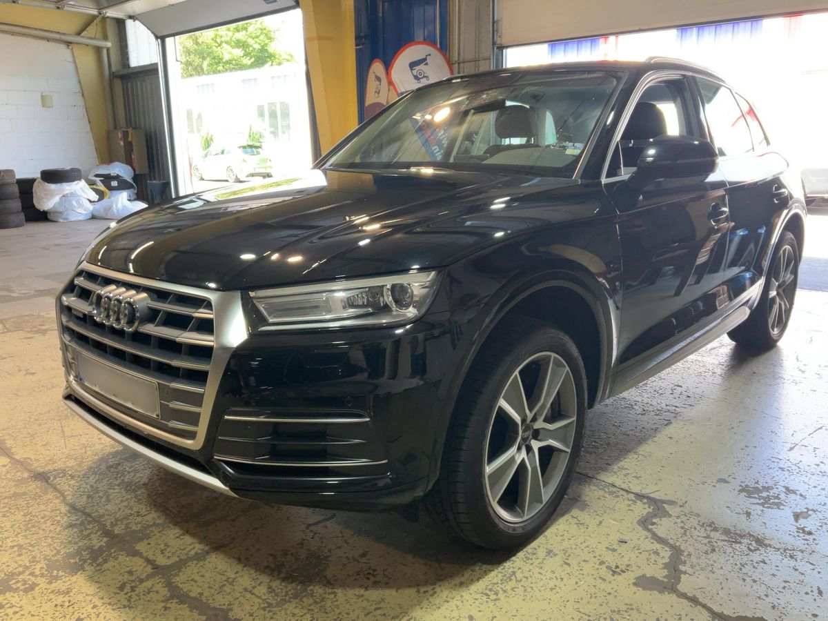 Audi Q5 2017 — photo 1
