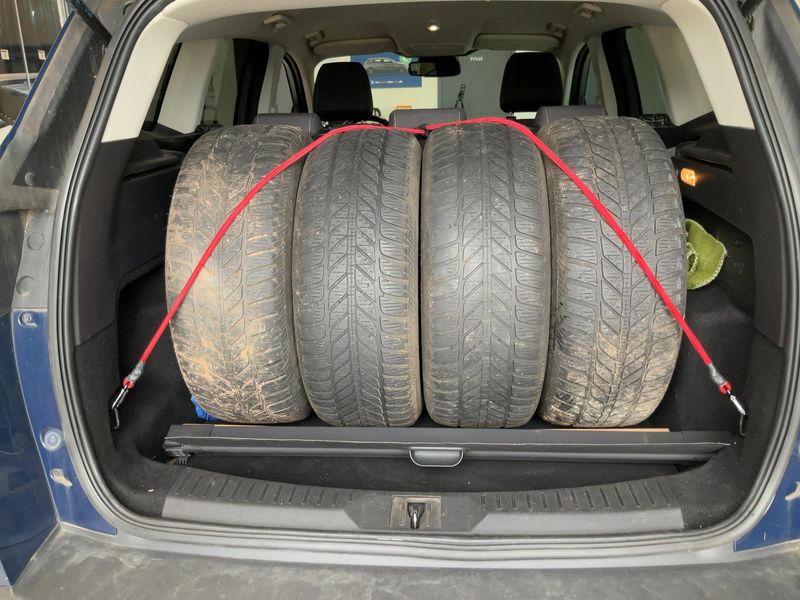 Ford Kuga 2.0 TDCi Trend — zdjęcie 10
