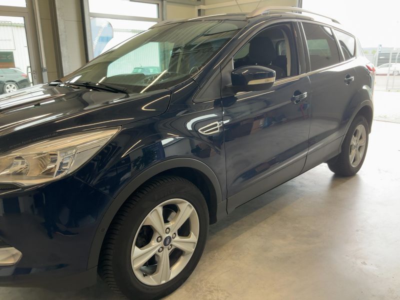 Ford Kuga 2.0 TDCi Trend — zdjęcie 2