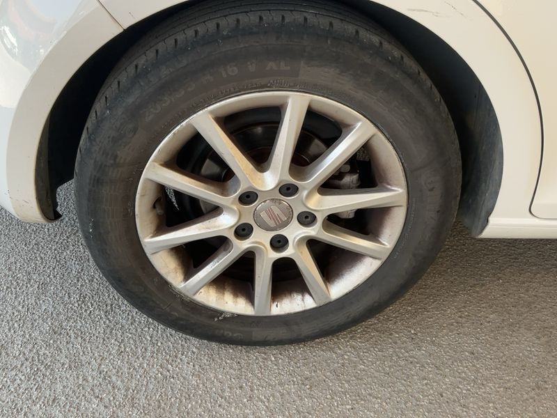 Seat Leon 1.2 TSI Copa 2011 – снимка 9
