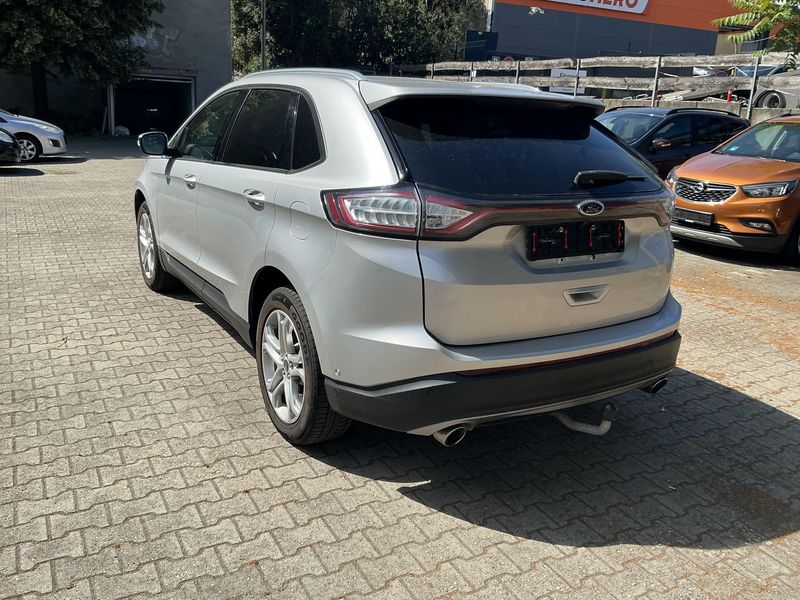 Ford Edge 2.0 TDCi Bi-Turbo Titanium 4x4 — zdjęcie 3