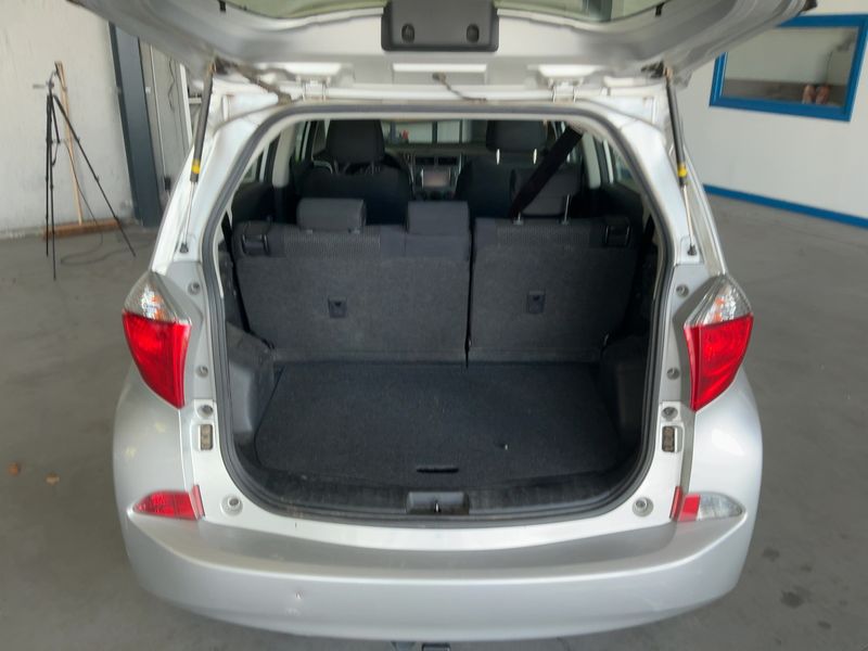 Toyota Verso-S 1.33 Dual VVT-i Life — zdjęcie 10