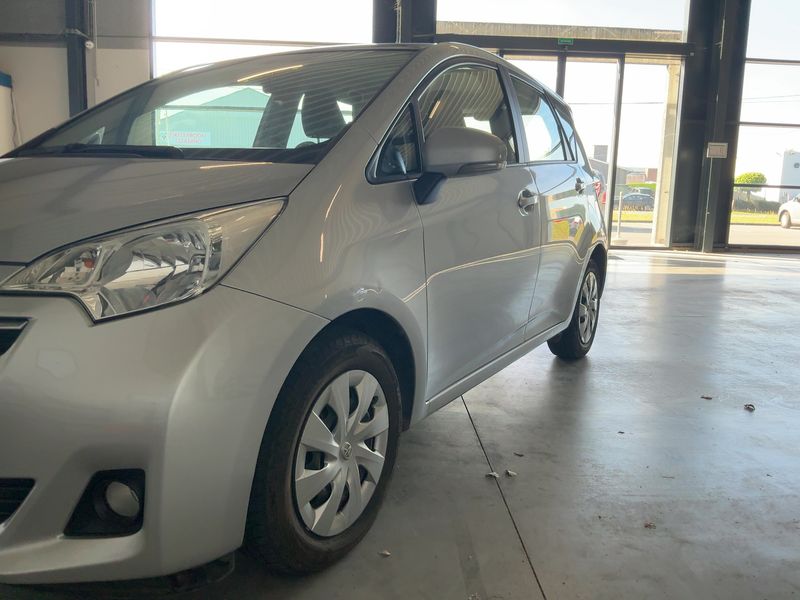 Toyota Verso-S 1.33 Dual VVT-i Life — zdjęcie 2
