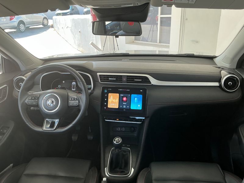 MG ZS 1.5 VTi Luxury — zdjęcie 12