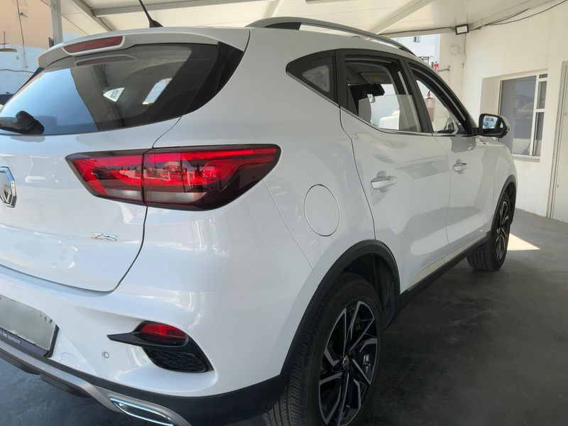MG ZS 1.5 VTi Luxury — zdjęcie 6