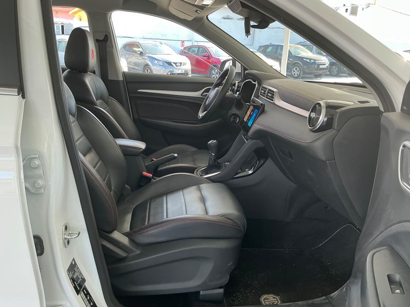 MG ZS 1.5 VTi Luxury — zdjęcie 11