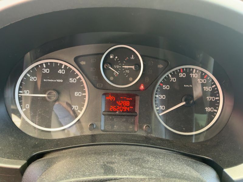 Peugeot Partner 1.6 Blue-HDi Outdoor — zdjęcie 13