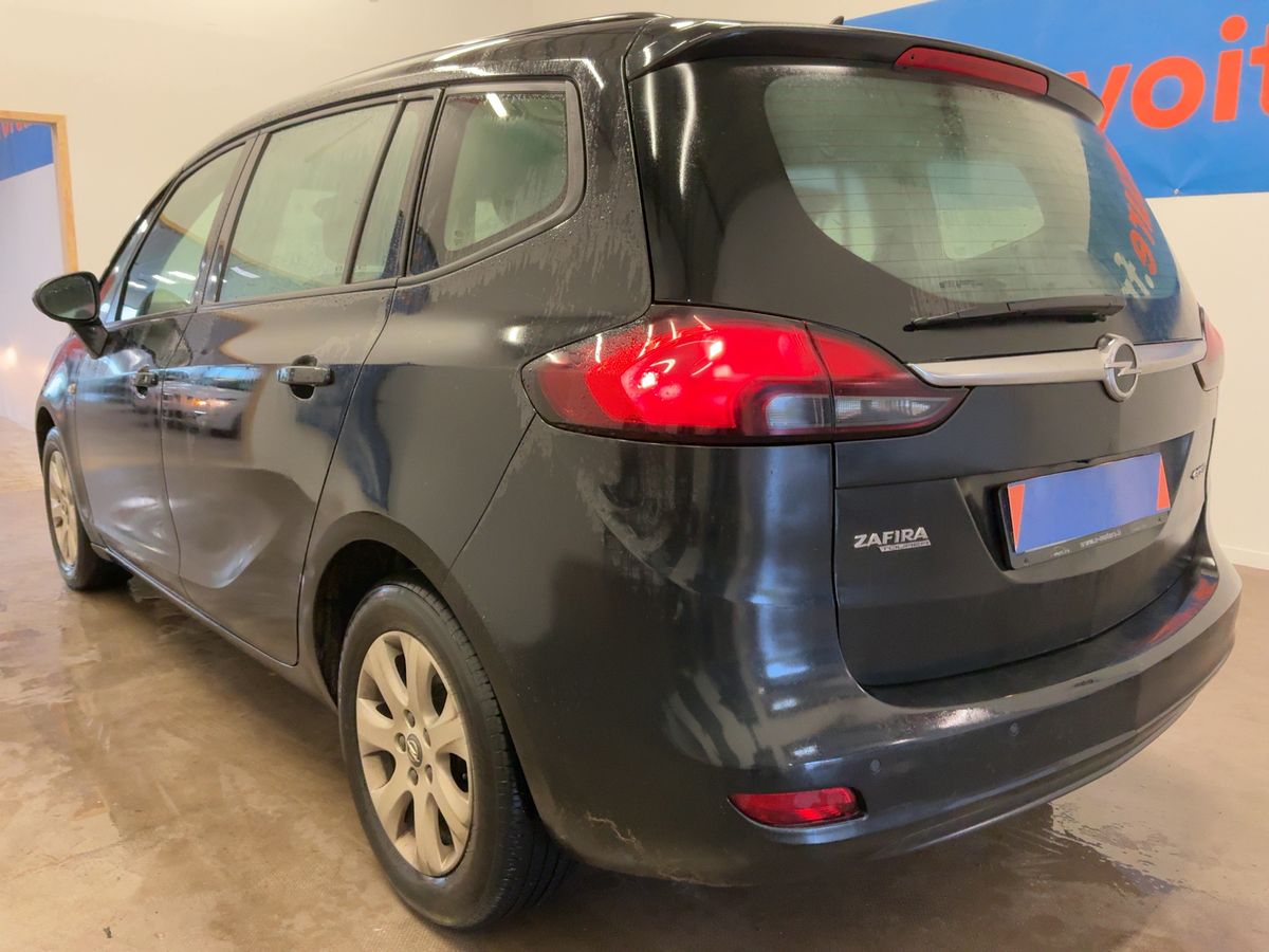 Opel Zafira 2015 — photo 7