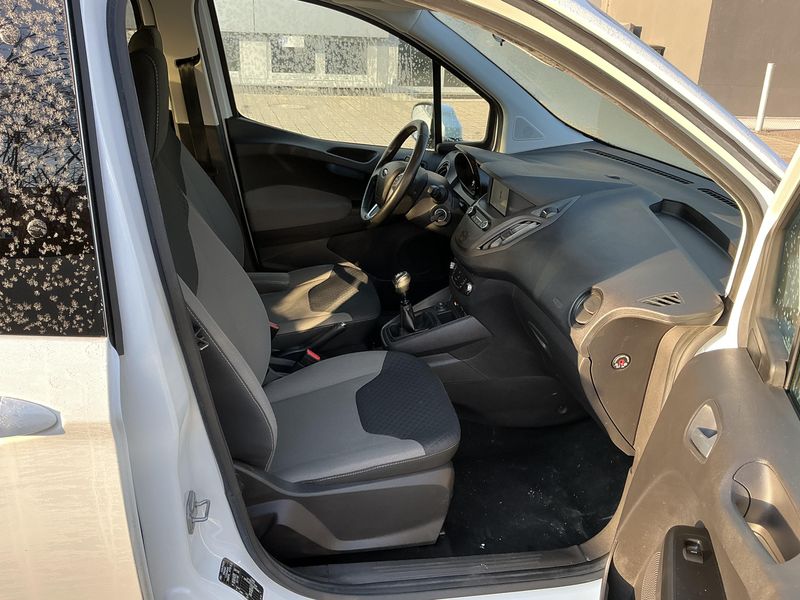 Ford Tourneo 1.0 EcoBoost Trend — zdjęcie 11