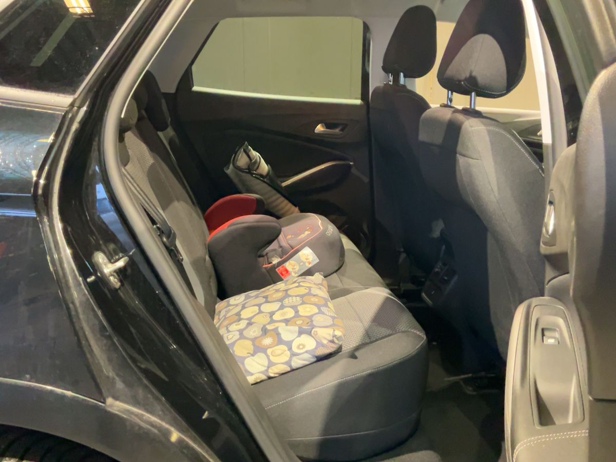 Opel Grandland 2022 — photo 20