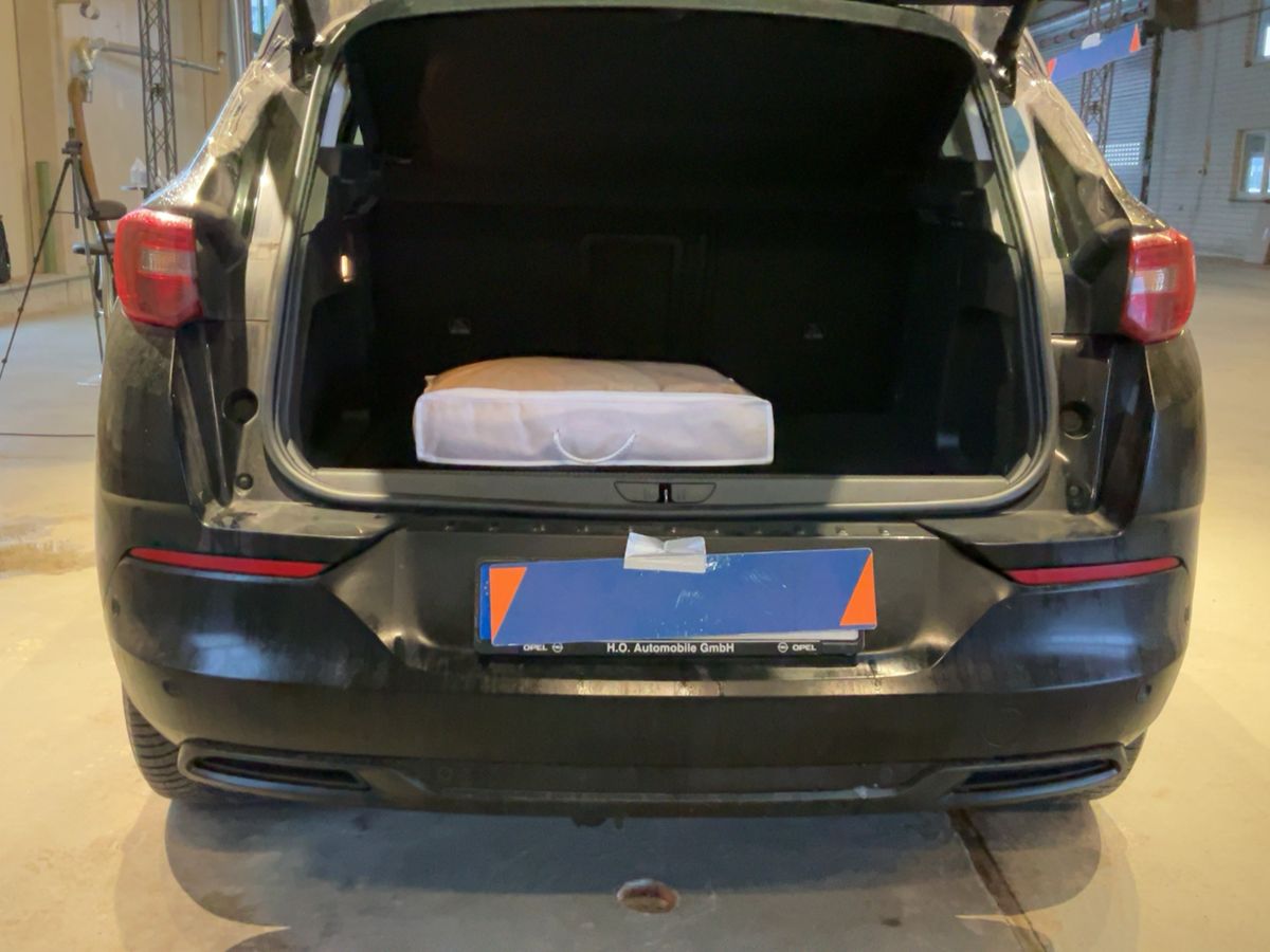 Opel Grandland 2022 — photo 16