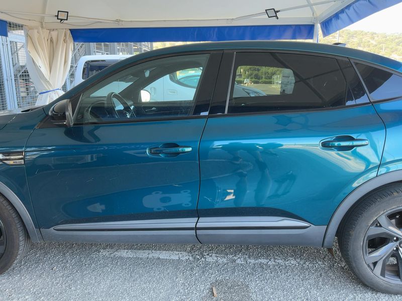 Renault Arkana 1.6 Hybrid E-Tech R.S. Line — zdjęcie 4