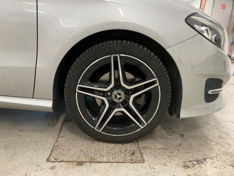 Mercedes-Benz B-Klasse B 220 CDI Urban 2017 – снимка 11