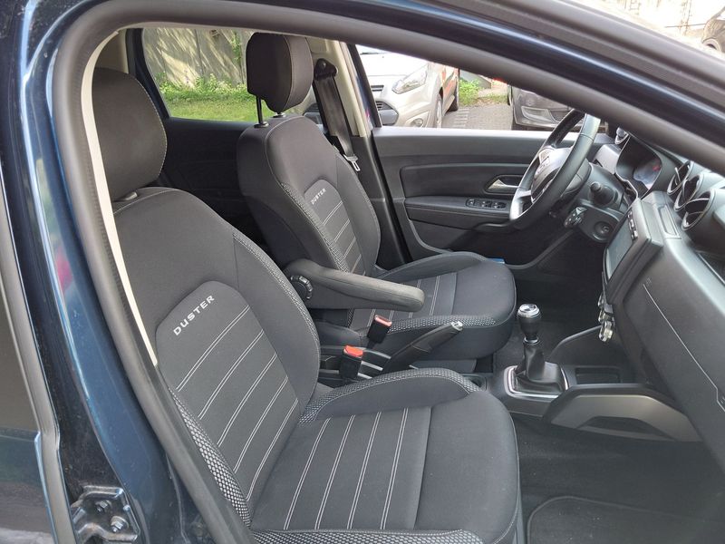 Dacia Duster 1.6 SCe Prestige — zdjęcie 11