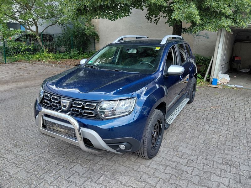 Dacia Duster 1.6 SCe Prestige — zdjęcie 2