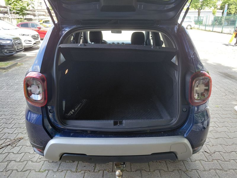 Dacia Duster 1.6 SCe Prestige — zdjęcie 10