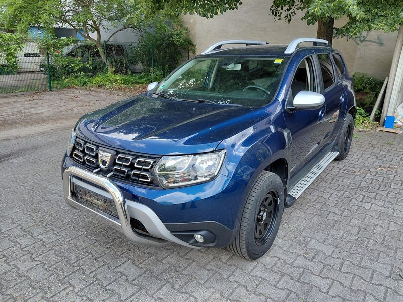 Dacia Duster 1.6 SCe Prestige — zdjęcie 1