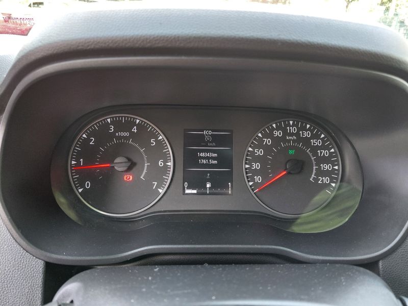 Dacia Duster 1.6 SCe Prestige — zdjęcie 13