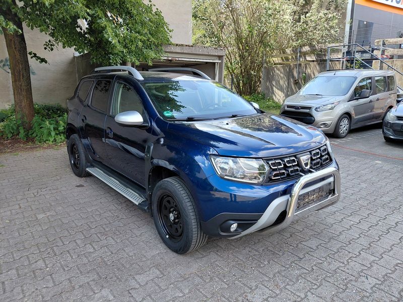 Dacia Duster 1.6 SCe Prestige — zdjęcie 8