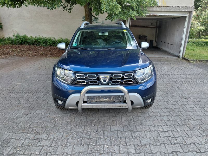Dacia Duster 1.6 SCe Prestige — zdjęcie 9