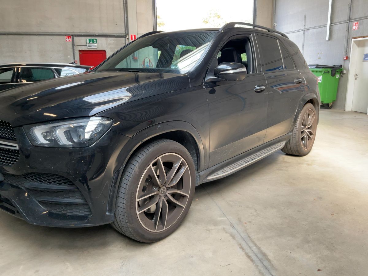 Mercedes-Benz GLE-Klasse GLE 300 d 4Matic AMG Line