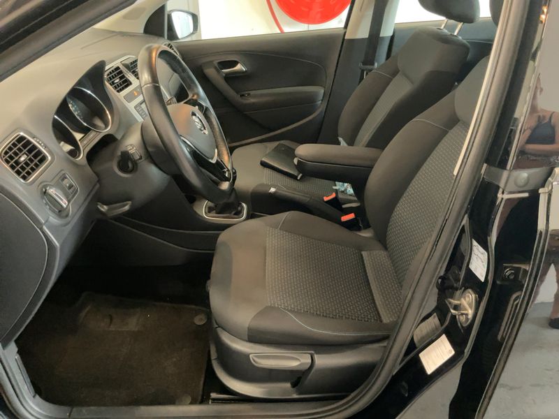 Volkswagen Polo 1.4 TDI Trendline BlueMotion Tech 2015 – снимка 17