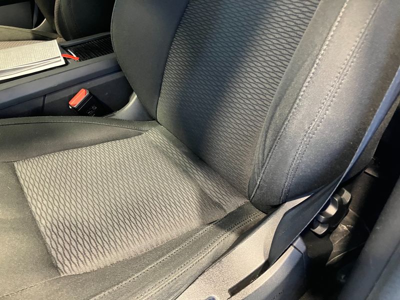 Land Rover Discovery Sport 2.0 Td4 SE AWD 2017 – снимка 24