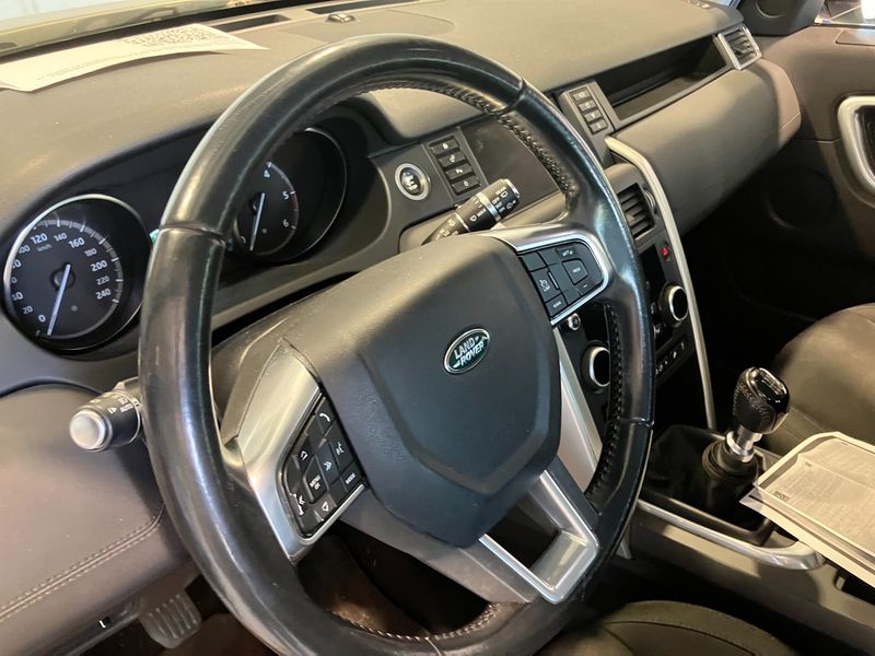 Land Rover Discovery Sport 2.0 Td4 SE AWD 2017 – снимка 22