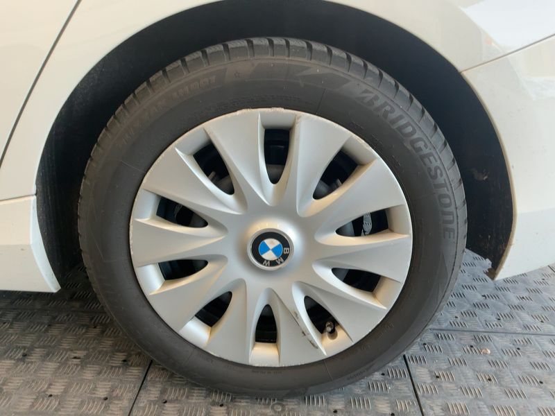 BMW 1er 118i Advantage 2017 – снимка 5
