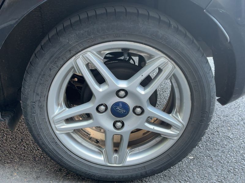 Ford Fiesta 1.0 EcoBoost Titanium 2015 – снимка 5