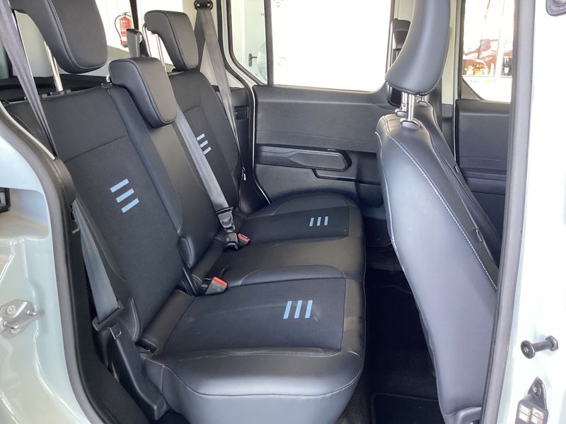 Ford Tourneo Courier 1.0 EcoBoost Active — zdjęcie 14