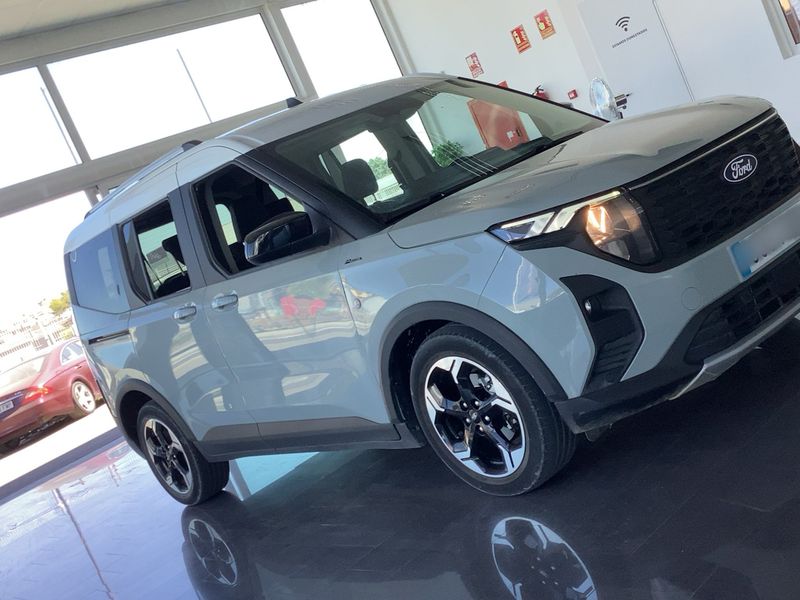 Ford Tourneo Courier 1.0 EcoBoost Active — zdjęcie 8