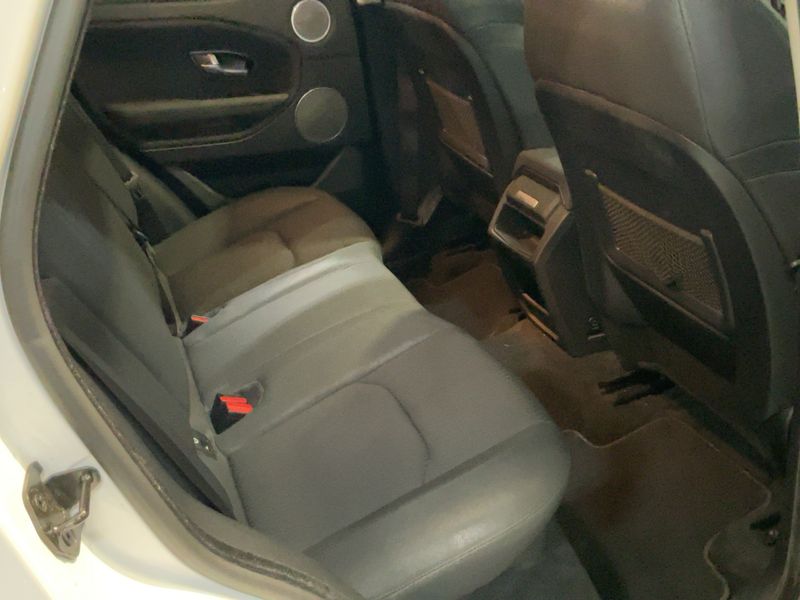 Land Rover Evoque 2.0 Td4 Pure — zdjęcie 14