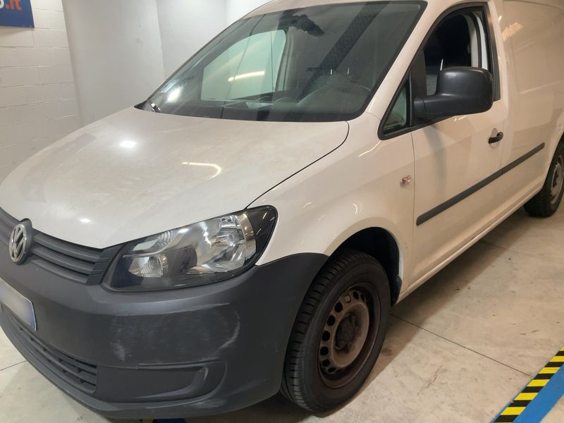 Volkswagen Caddy 1.6 TDI Maxi Kasten 2011 – снимка 2